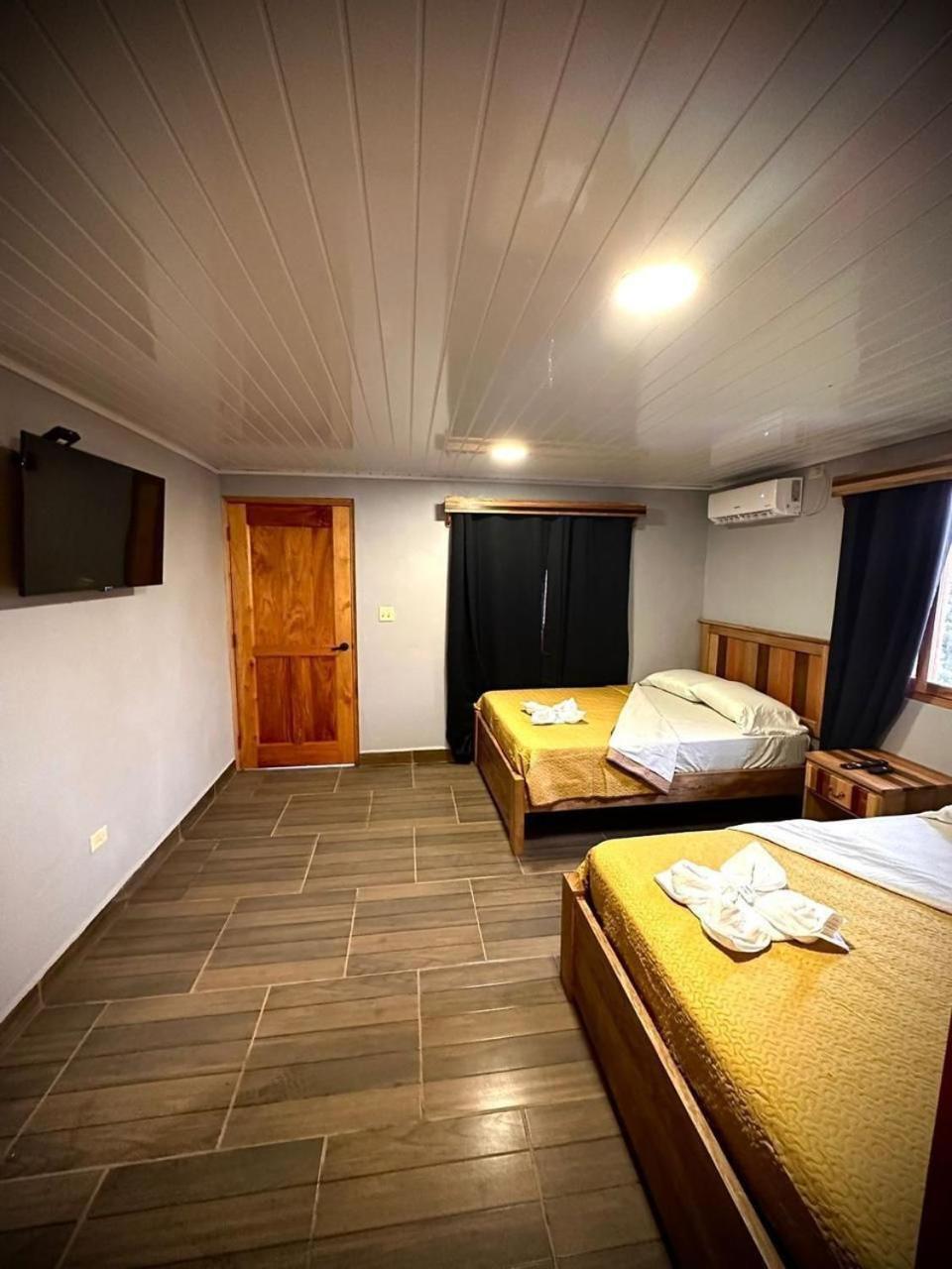 Blasina Beer Hostel 보케테 외부 사진