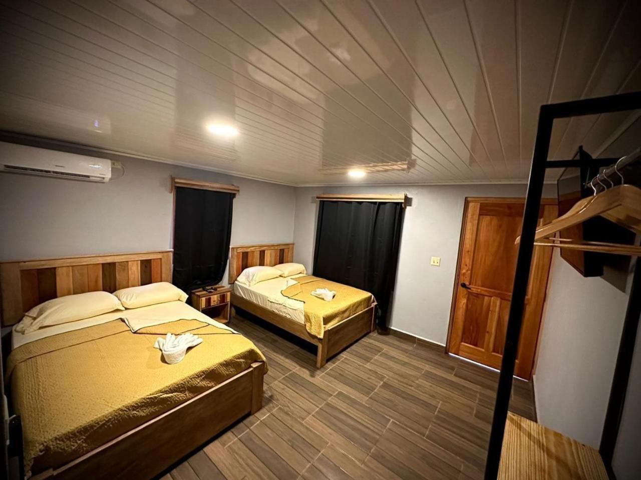 Blasina Beer Hostel 보케테 외부 사진