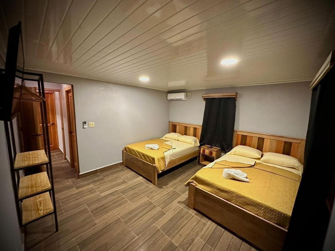 Blasina Beer Hostel 보케테 외부 사진